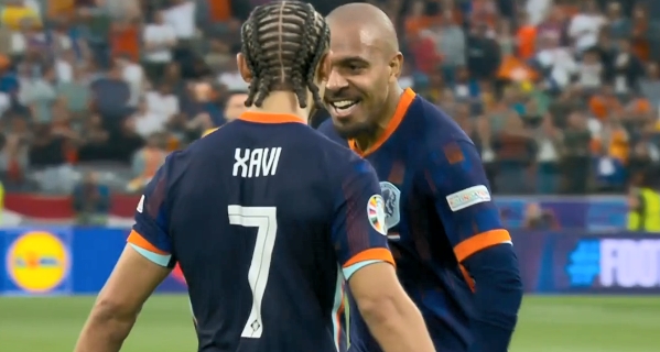 包含奥地利战平罗马尼亚,拼尽全力争取小组晋级机会的词条 包含奥地利战平罗马尼亚,拼尽全力争取小组晋级机会的词条