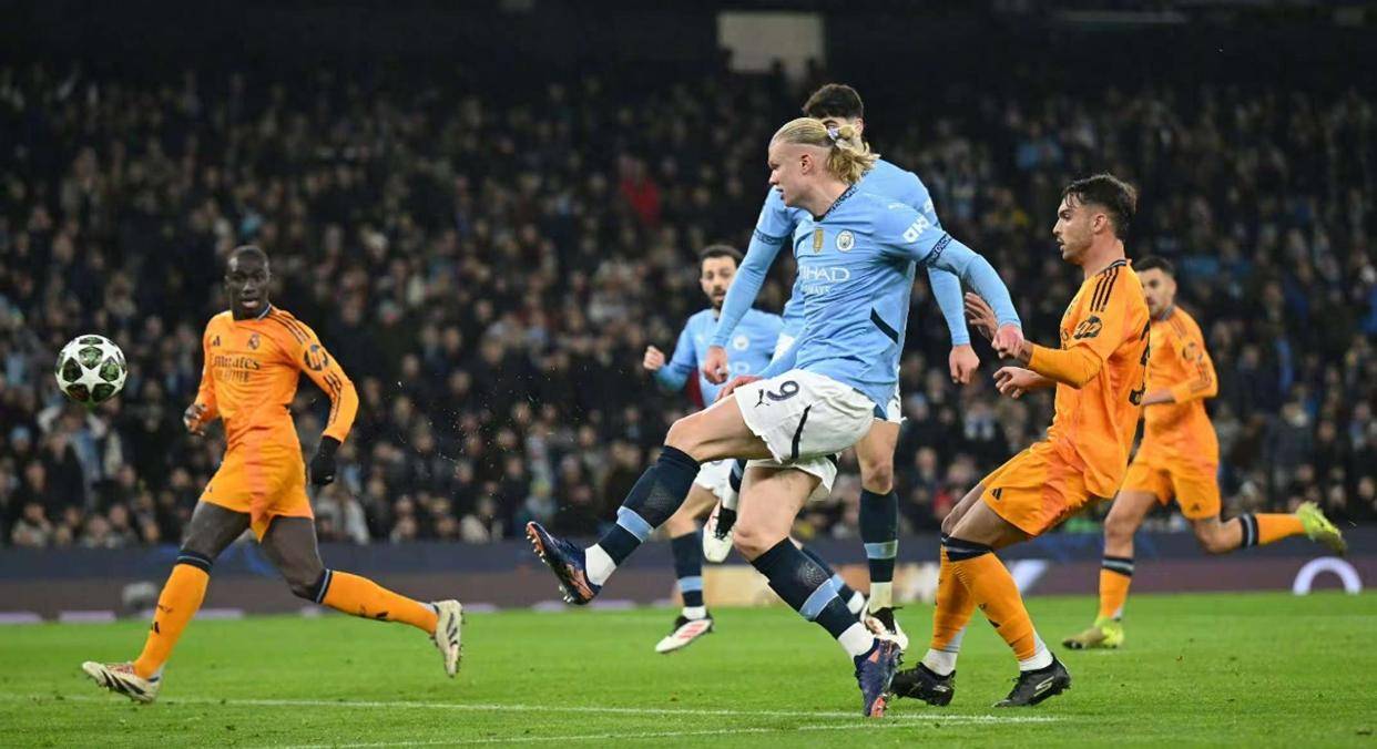 欧预赛焦点对决,球场上燃起激烈战火的简单介绍 欧预赛焦点对决,球场上燃起激烈战火的简单介绍