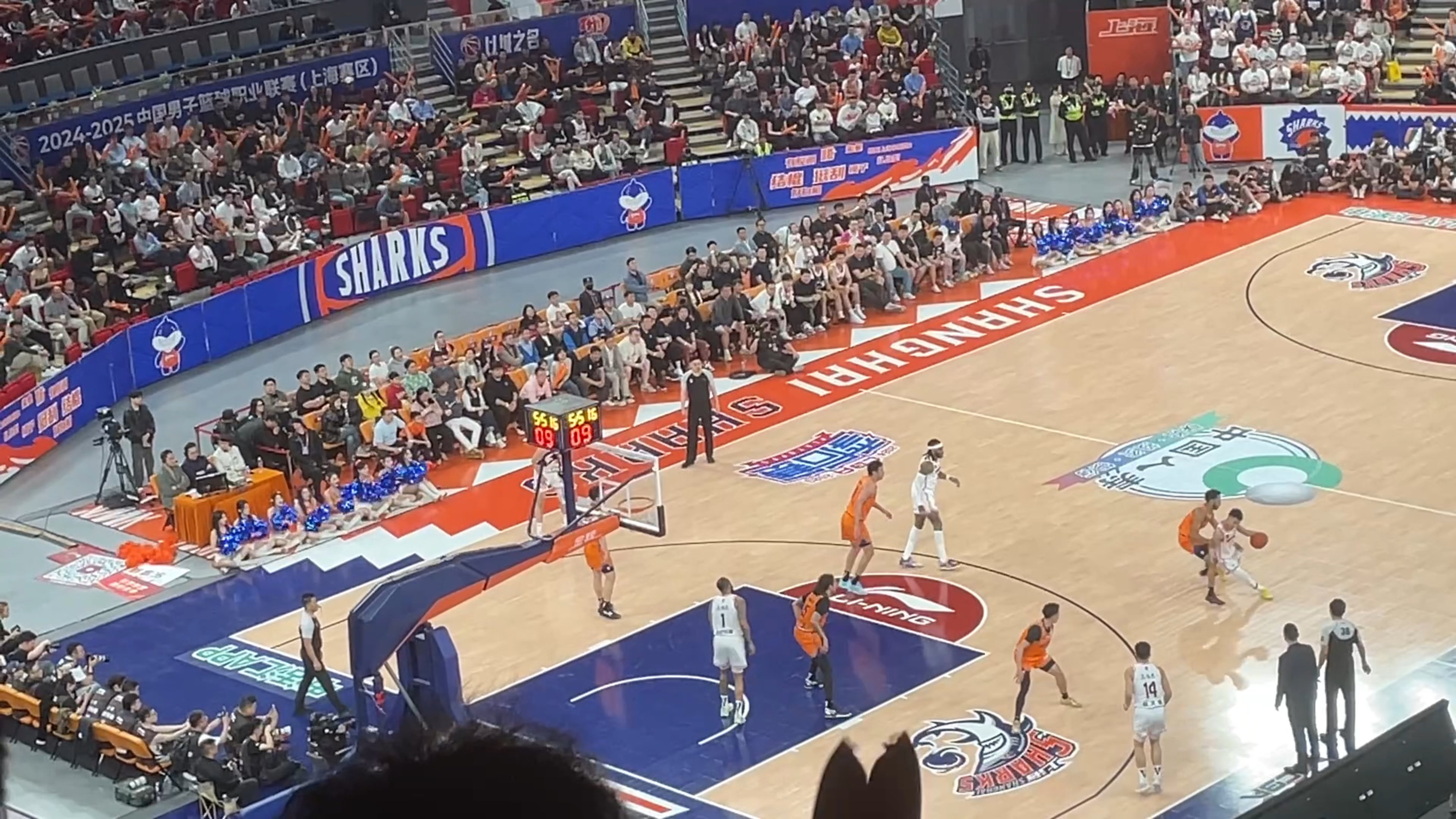 上海队再胜广东男篮,保持联赛战绩的简单介绍 上海队再胜广东男篮,保持联赛战绩的简单介绍