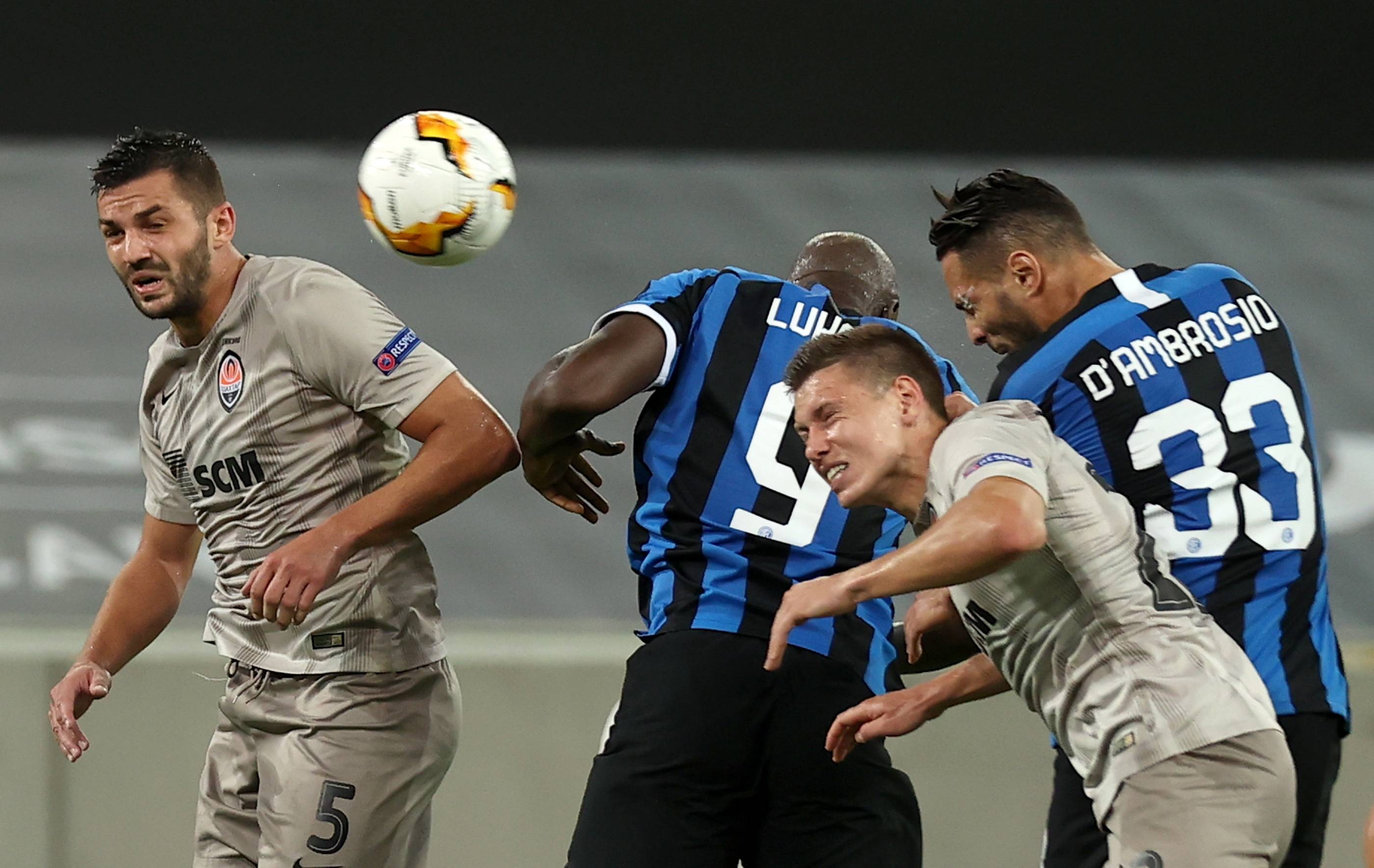 包含丹布里尼球队晋级到下一轮比赛的词条 包含丹布里尼球队晋级到下一轮比赛的词条