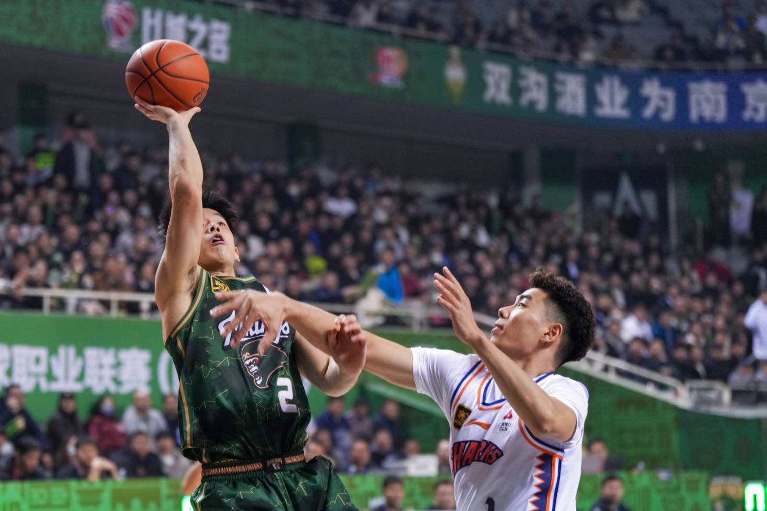 北京首钢豪取连胜,辽宁队再度失利 北京首钢豪取连胜,辽宁队再度失利