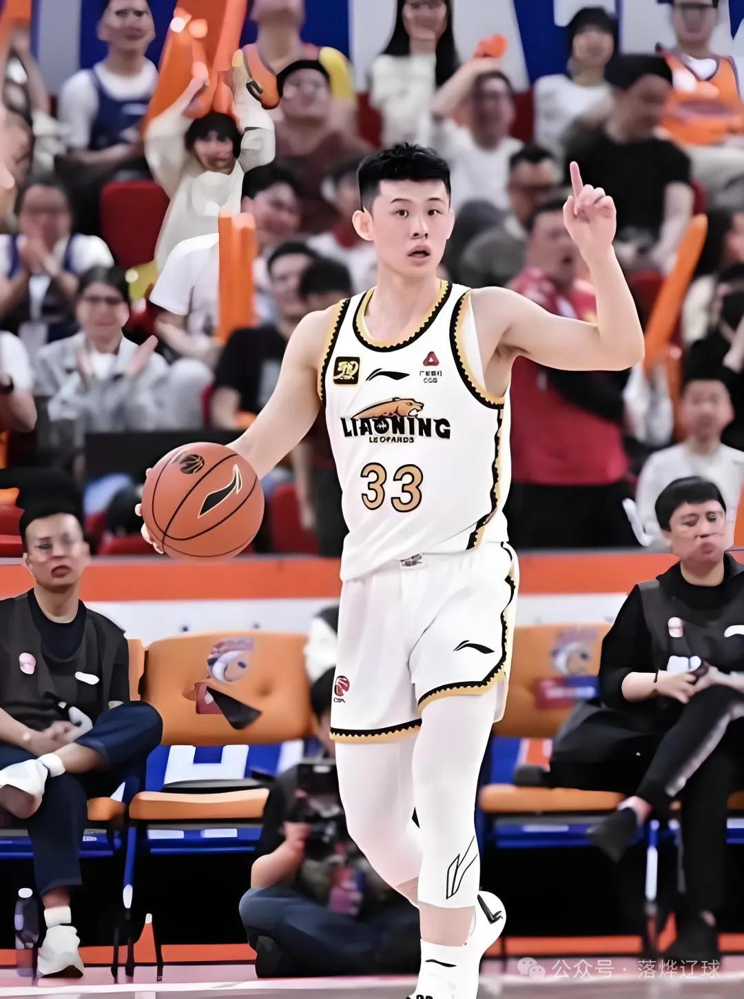 山东男篮大胜辽宁队,实力压倒对手取胜 山东男篮大胜辽宁队,实力压倒对手取胜