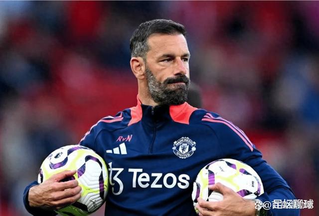 曼联球迷现场助威,激发球队夺冠斗志的简单介绍 曼联球迷现场助威,激发球队夺冠斗志的简单介绍