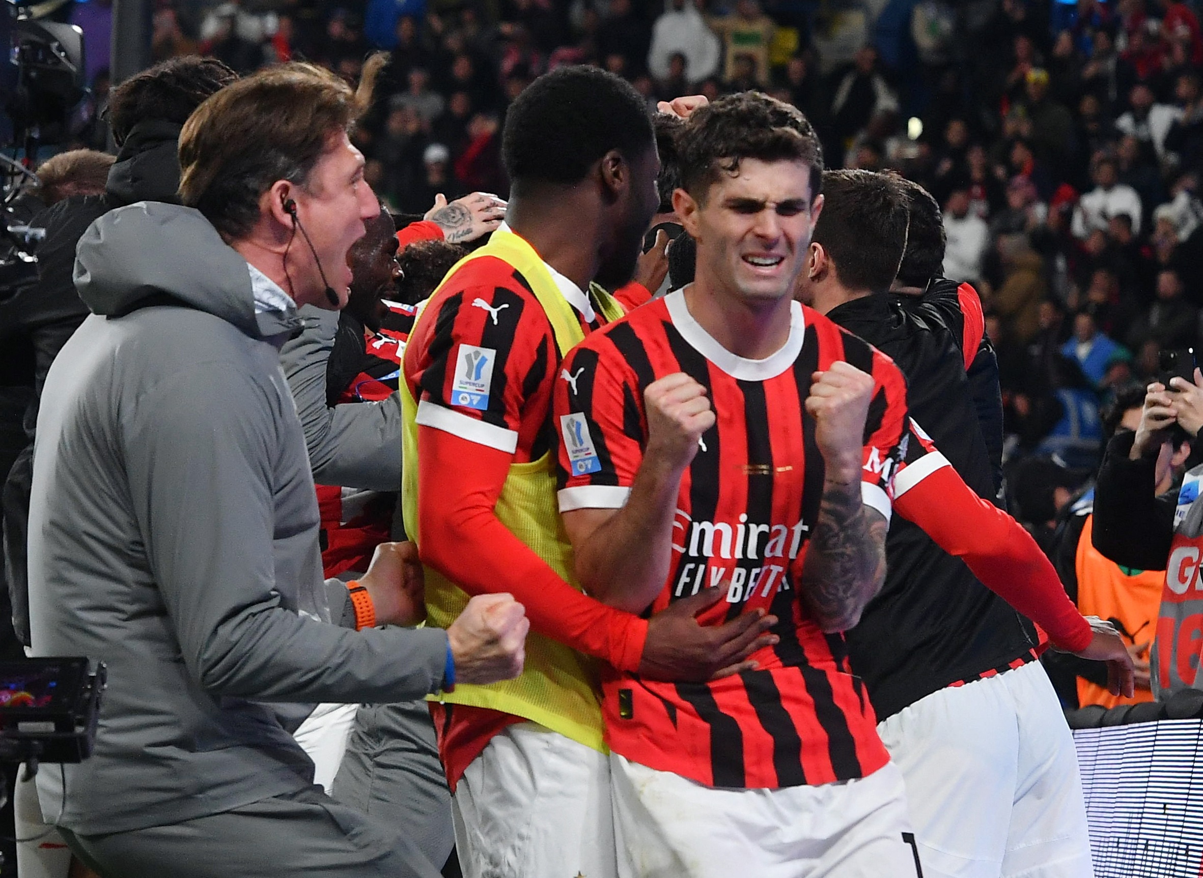 意甲联赛大战:AC米兰成功击败对手 意甲联赛大战:AC米兰成功击败对手