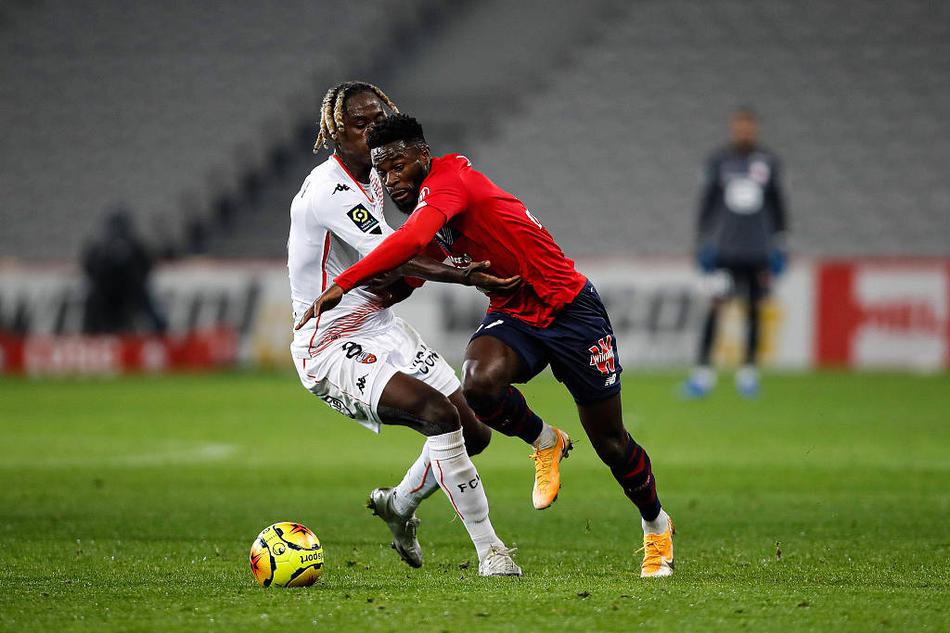 昂热对决里尔,硬碰硬的较量 昂热对决里尔,硬碰硬的较量