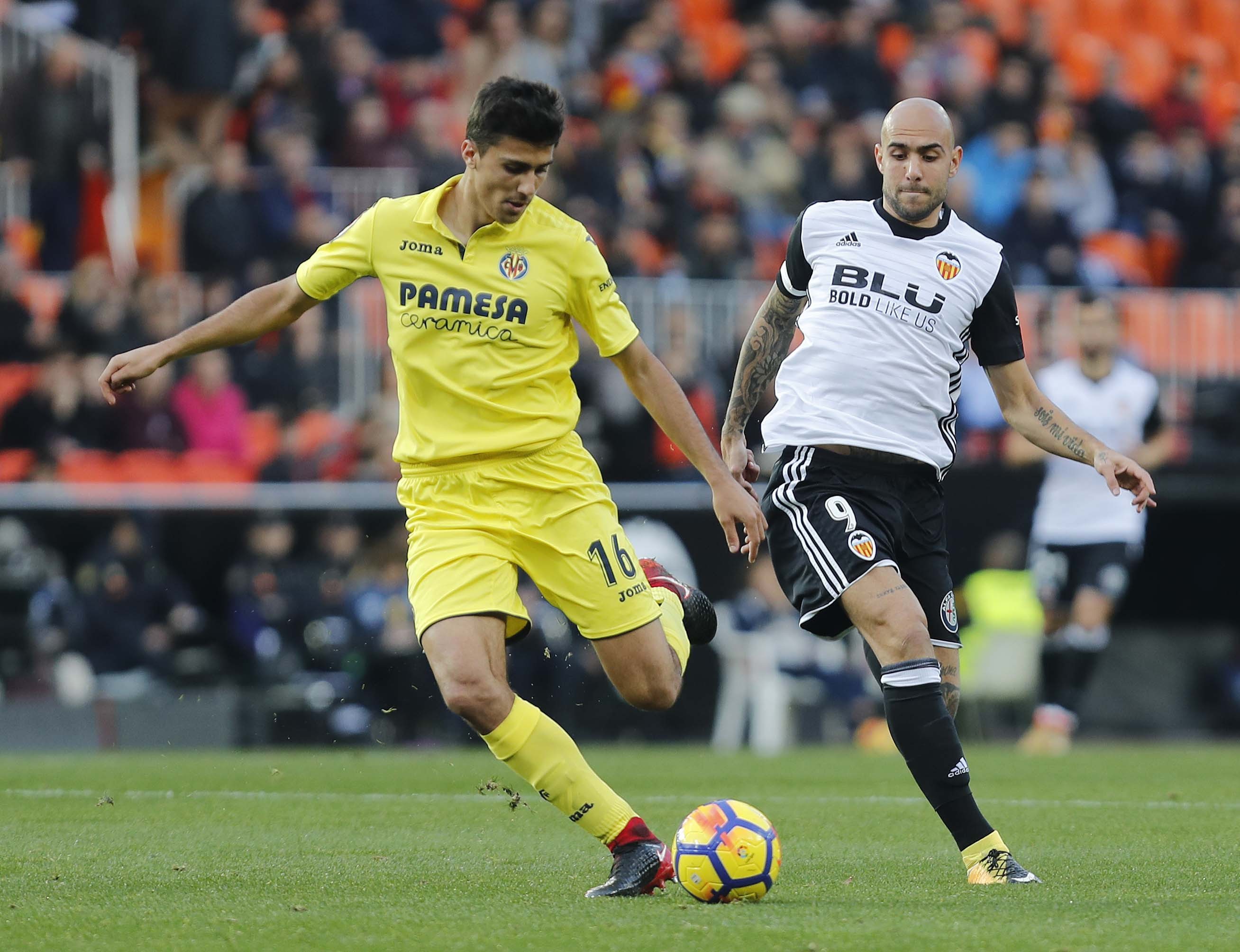 阿贾克斯客场击败瓦埃雷尔实现六连胜 阿贾克斯客场击败瓦埃雷尔实现六连胜