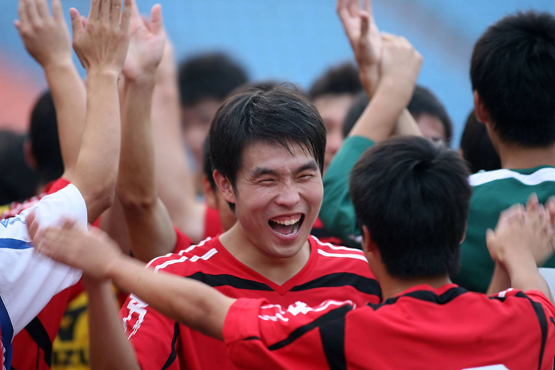 重庆斯威对阵山东鲁能,双方大战胜负难分的简单介绍 重庆斯威对阵山东鲁能,双方大战胜负难分的简单介绍