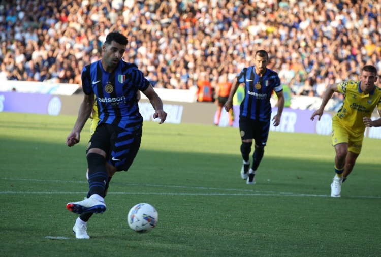 包含国际米兰前锋受伤,恐缺席关键角逐的词条 包含国际米兰前锋受伤,恐缺席关键角逐的词条