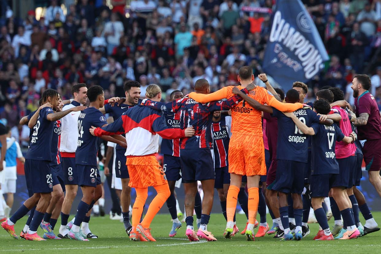 包含巴黎圣日耳曼备战法甲联赛,力争保持不败战绩的词条 包含巴黎圣日耳曼备战法甲联赛,力争保持不败战绩的词条