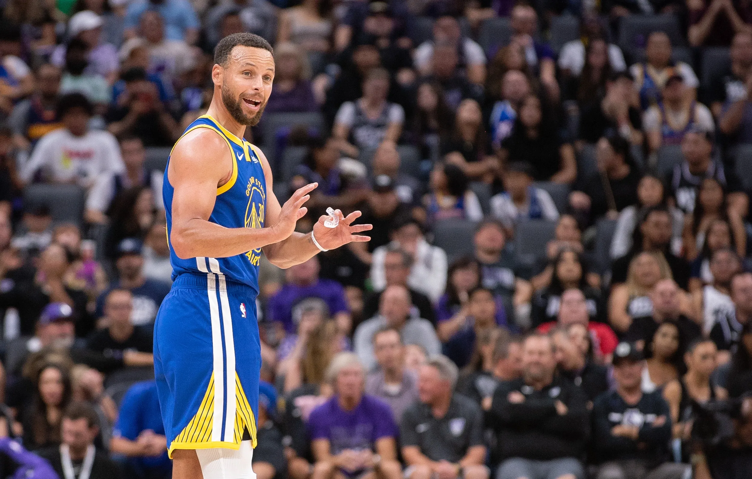 勇士客场大胜步行者,强势稳居西部榜首的简单介绍 勇士客场大胜步行者,强势稳居西部榜首的简单介绍